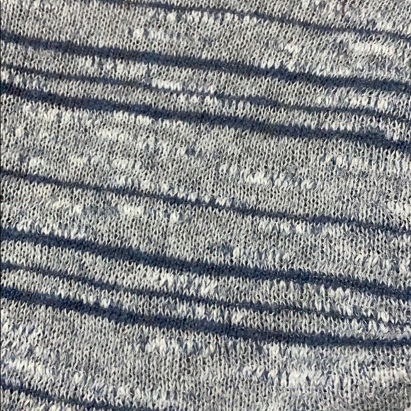 Hollister. Size XS. Grey/Blue - Picture 2 of 3